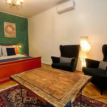 קלוז'-נאפוקה Union Square Apartment By Nux מראה חיצוני תמונה